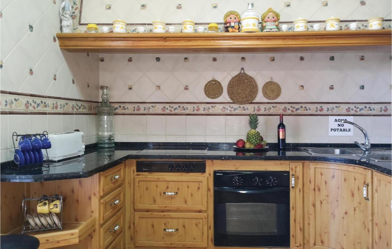 Pet Friendly Home In Olvera With Kitchen Exterior foto
